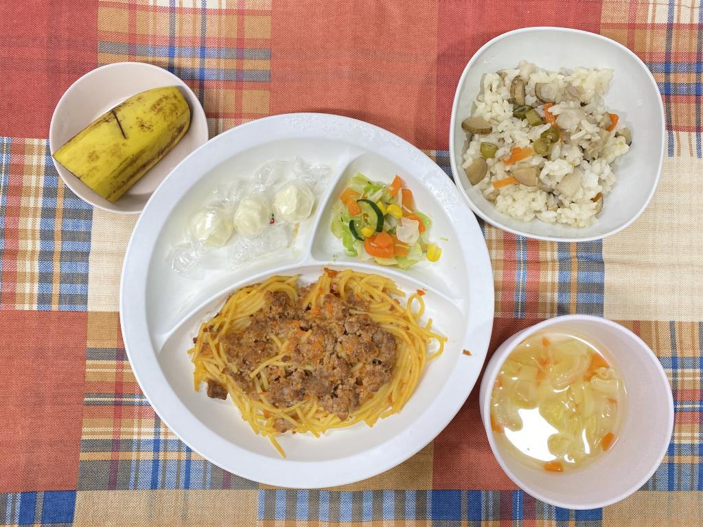 本日のお給食・おやつ