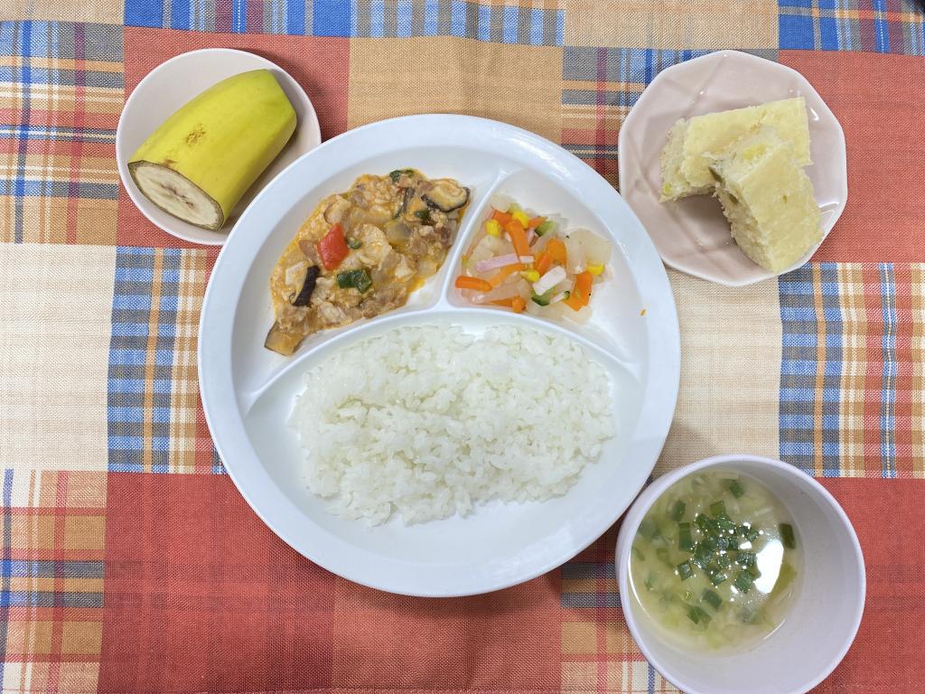 本日のお給食・おやつ