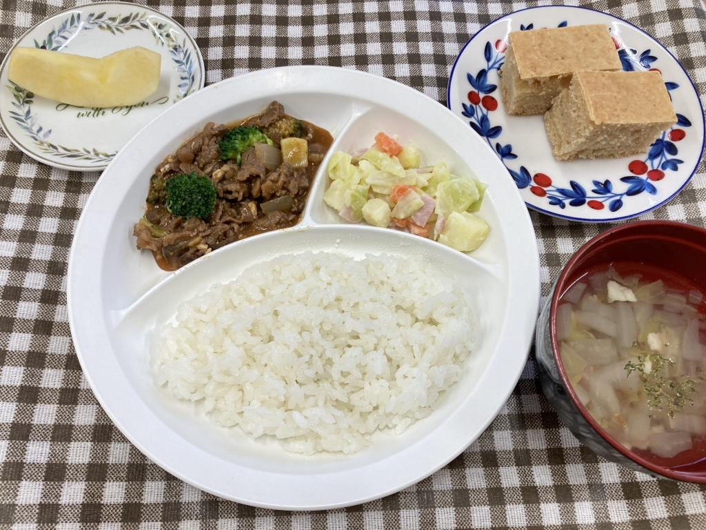 お給食