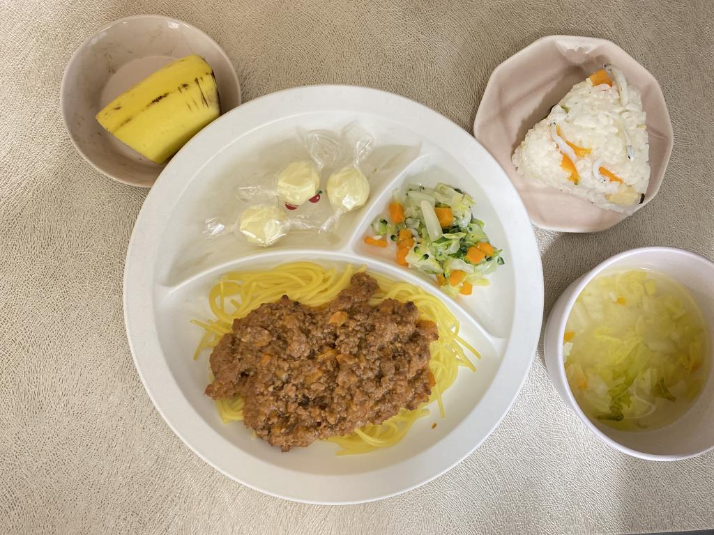 本日のお給食・おやつ