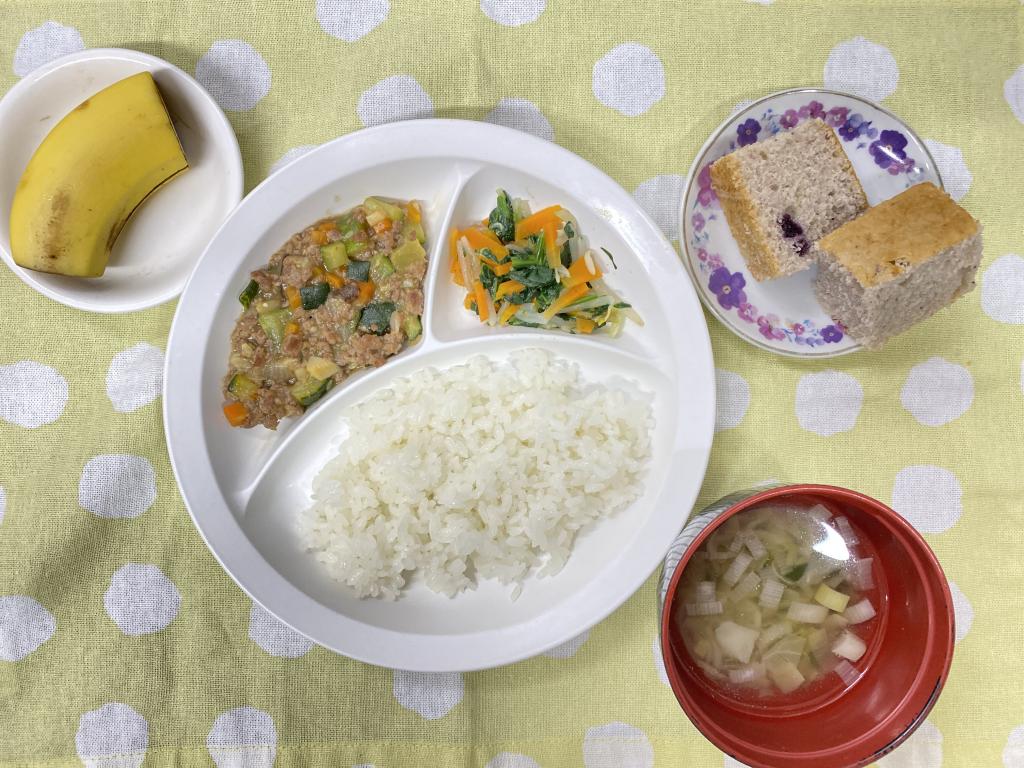 本日のお給食・おやつ