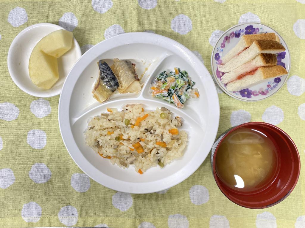 本日のお給食・おやつ