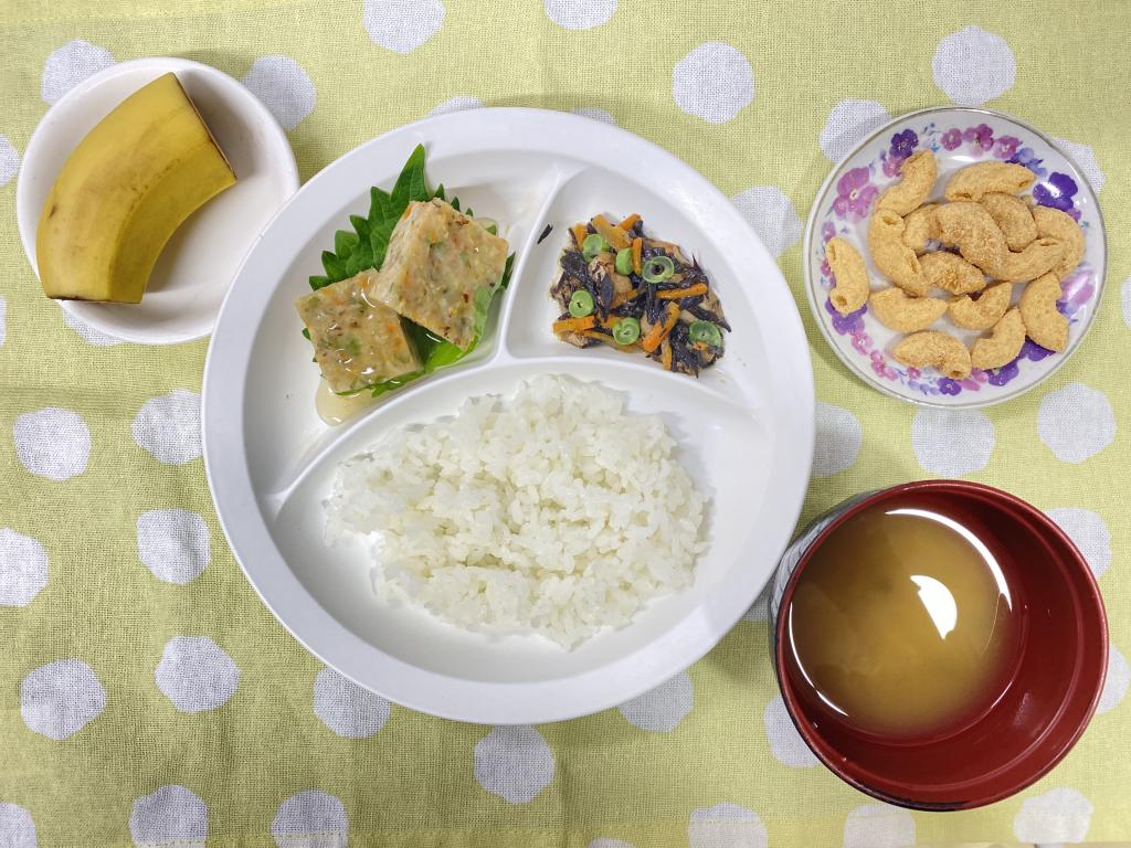 本日のお給食・おやつ