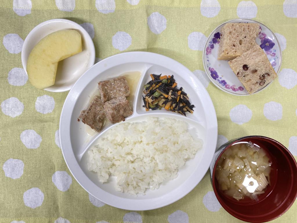 本日のお給食・おやつ