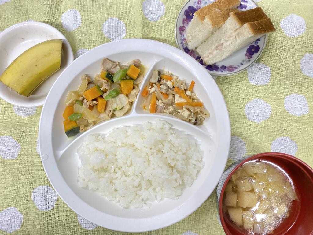 本日のお給食・おやつ