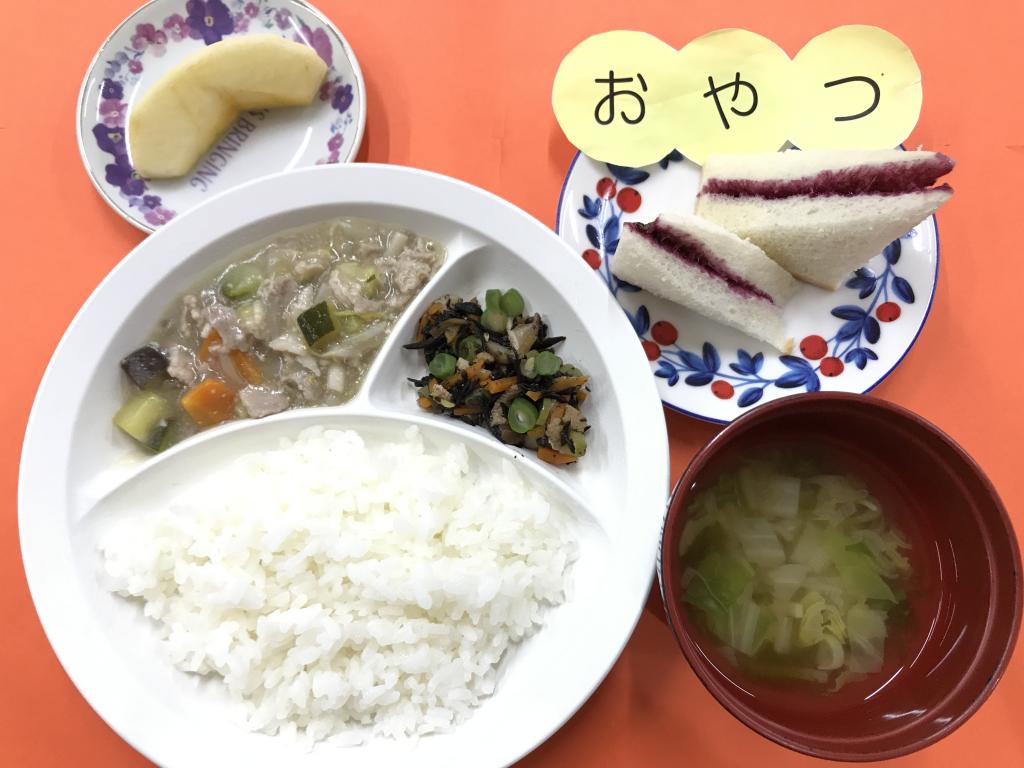 お給食