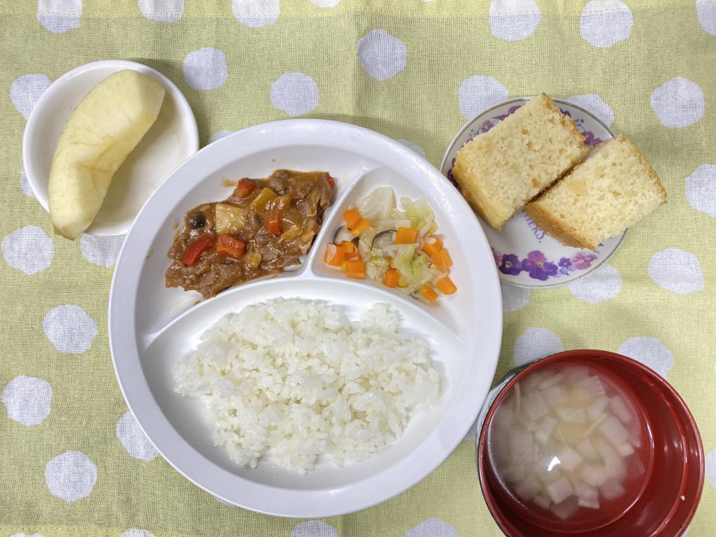 本日のお給食・おやつ