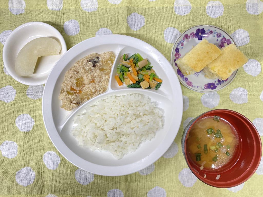 本日のお給食・おやつ