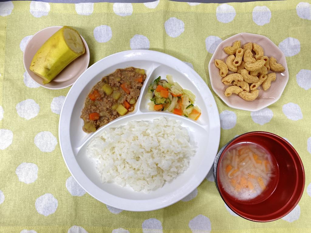 本日のお給食・おやつ