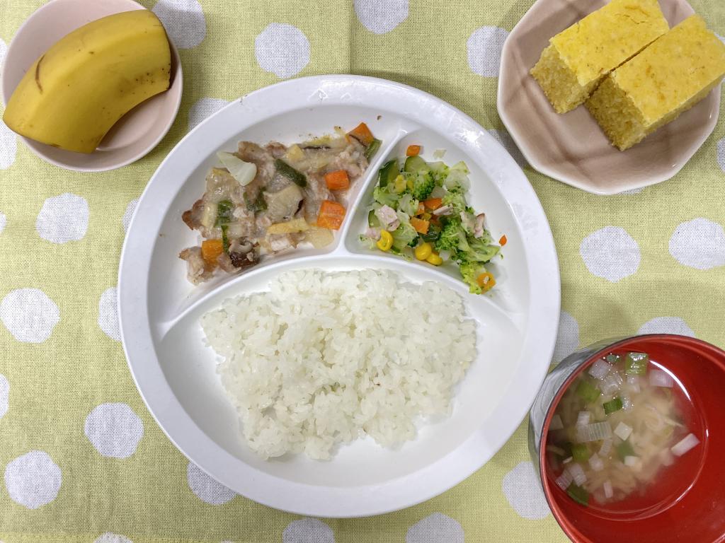 本日のお給食・おやつ