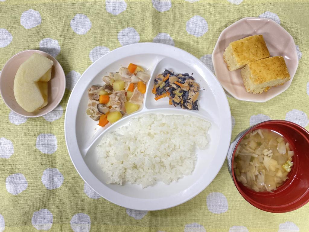 本日のお給食・おやつ