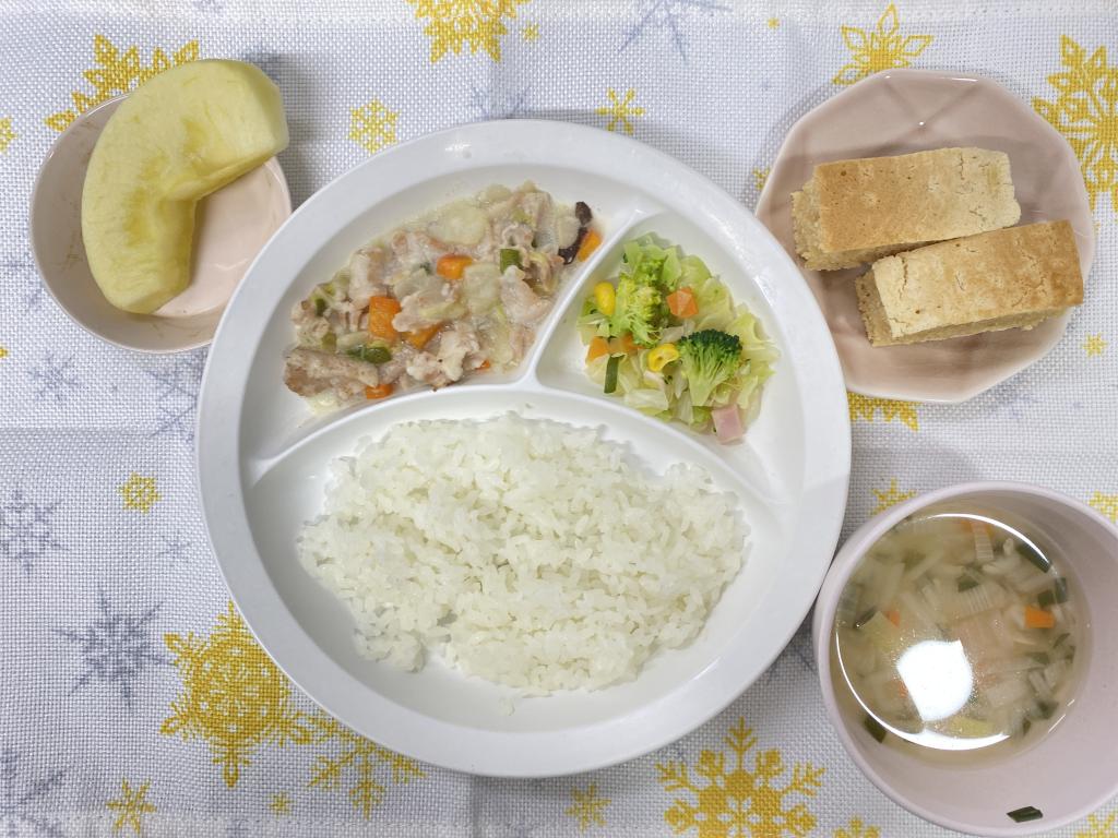 本日のお給食・おやつ