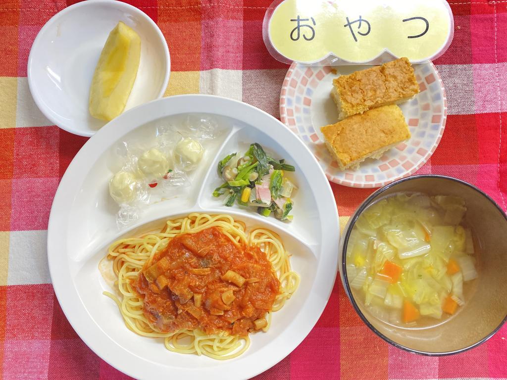 本日のお給食・おやつ