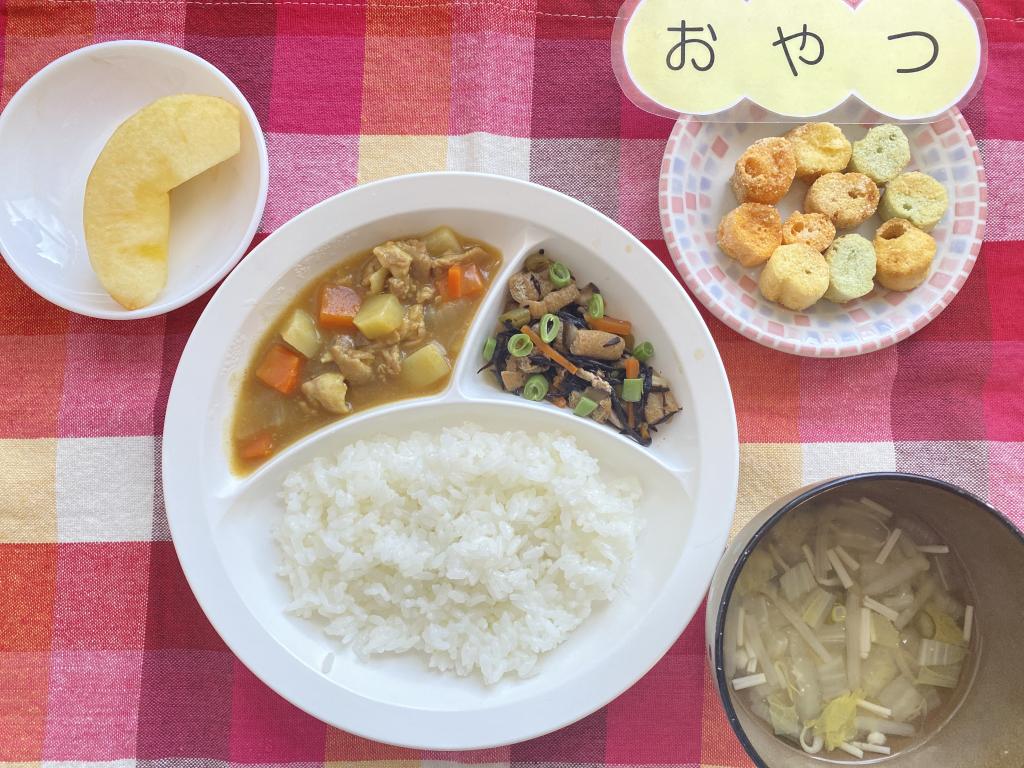 本日のお給食・おやつ