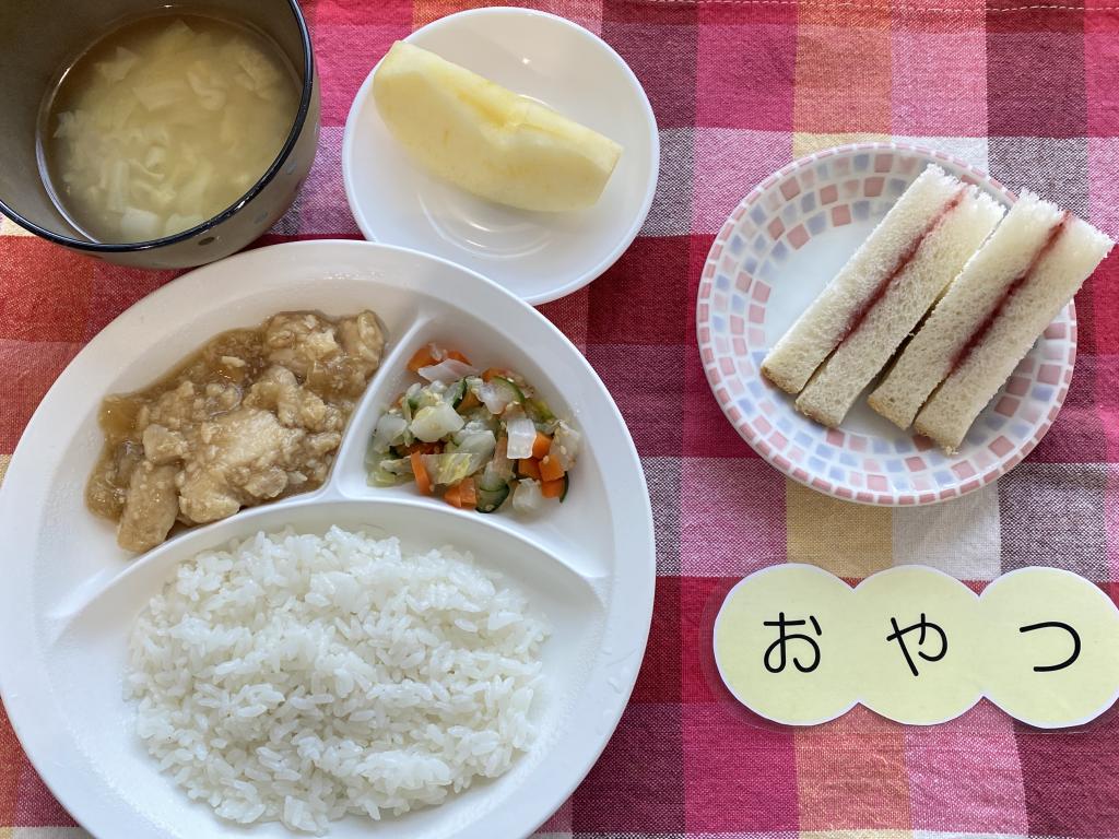 2/7 本日のお給食・おやつ