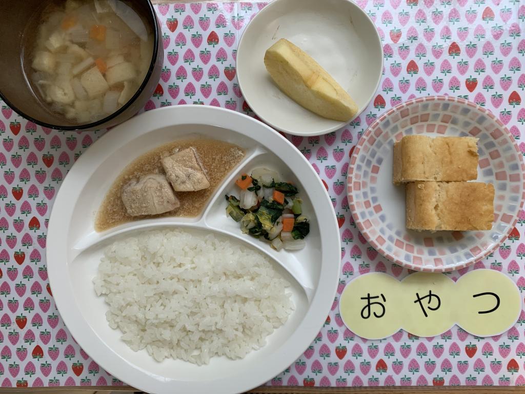 本日のお給食・おやつ