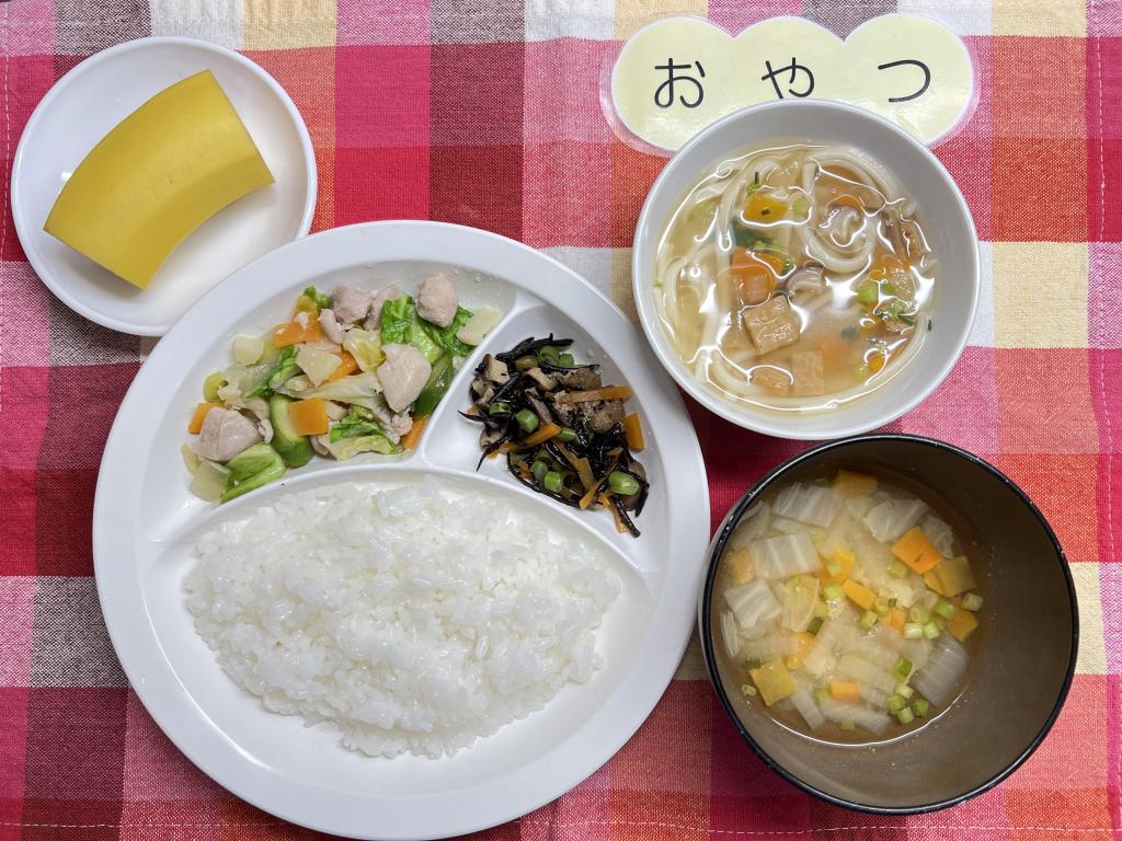 本日のお給食・おやつ