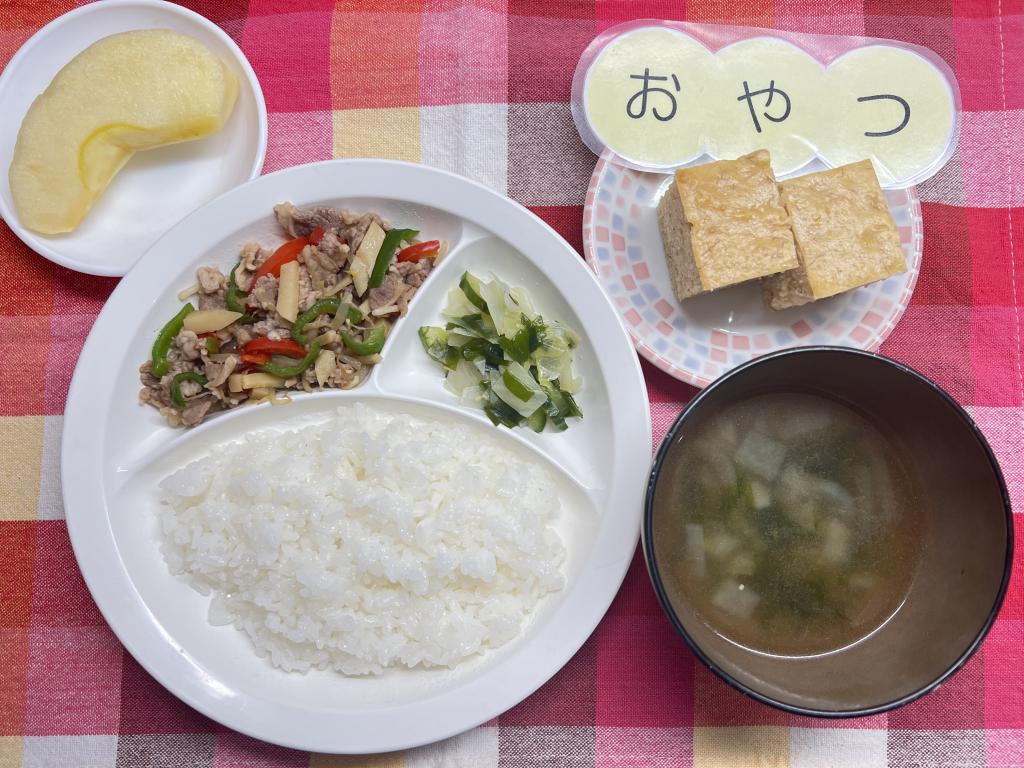 本日のお給食・おやつ