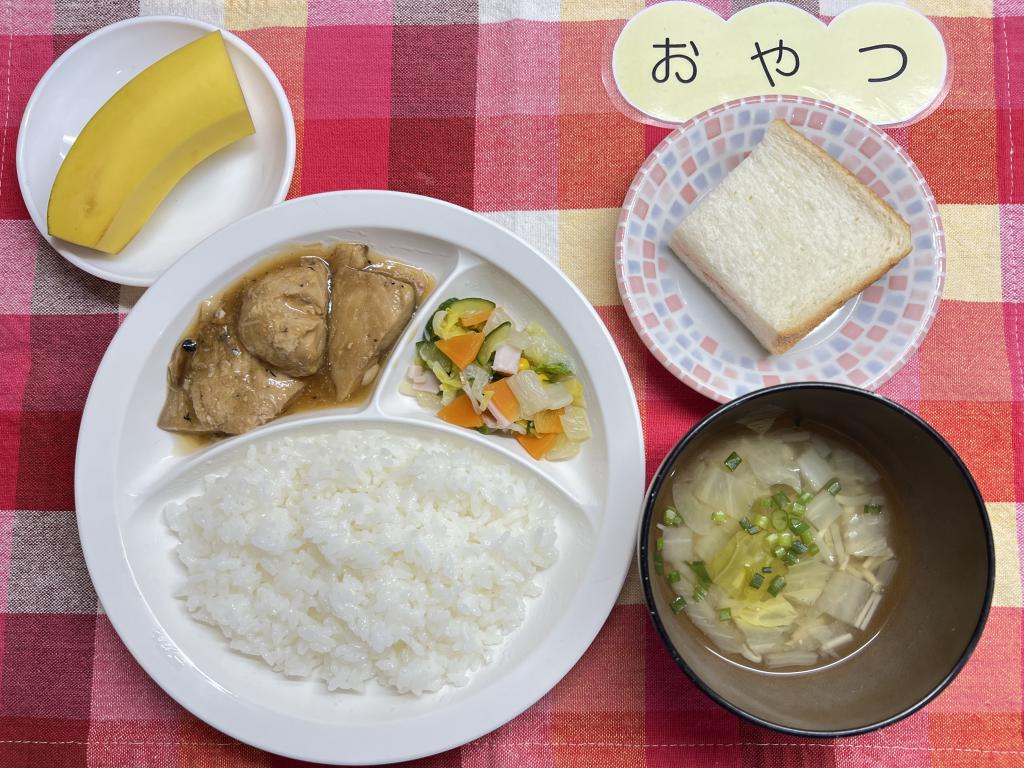 本日のお給食・おやつ