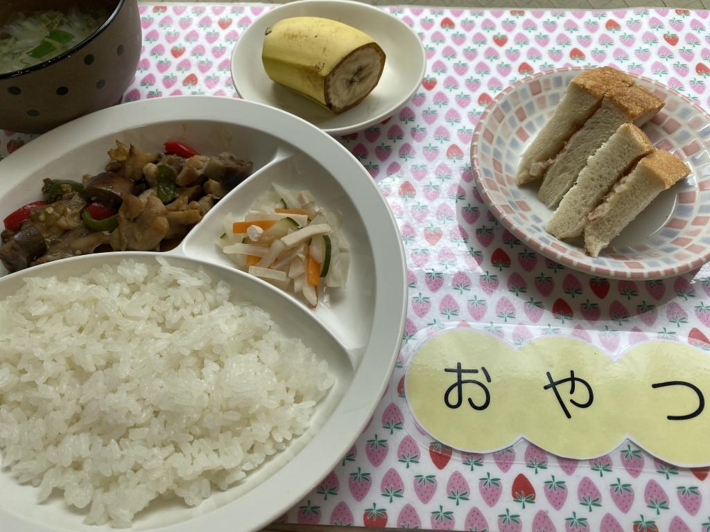 本日のお給食・おやつ