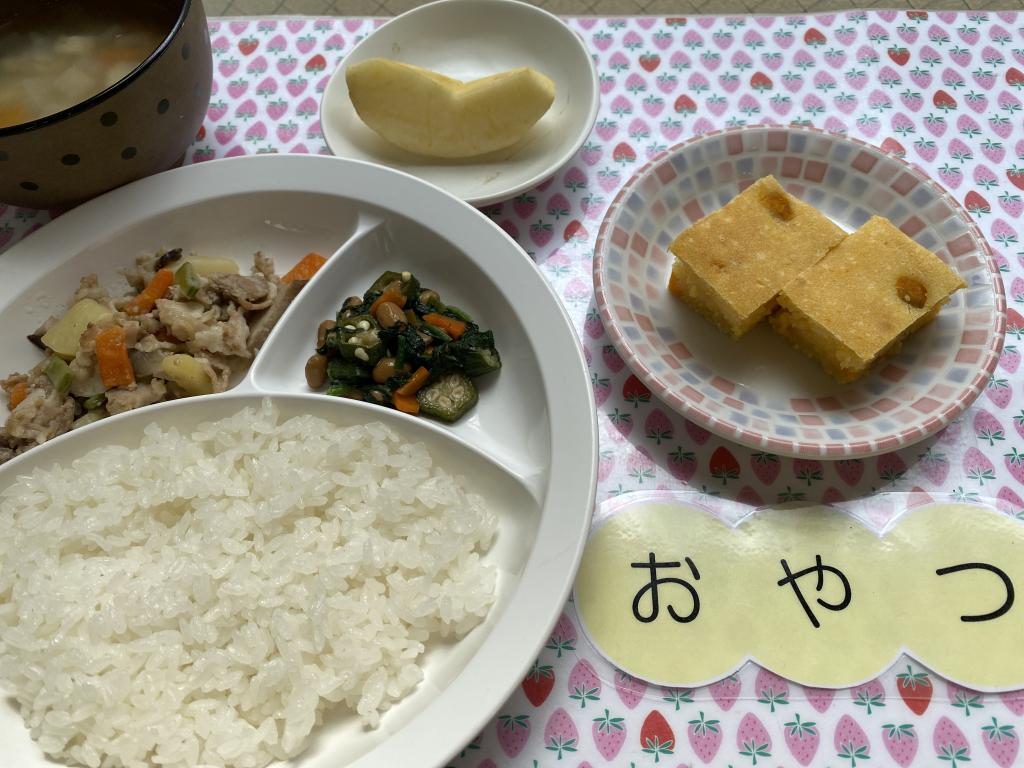 本日のお給食・おやつ