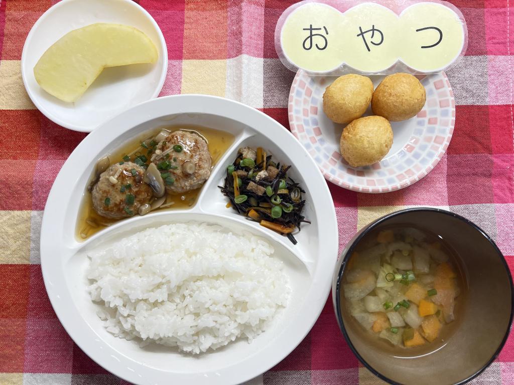 本日のお給食・おやつ