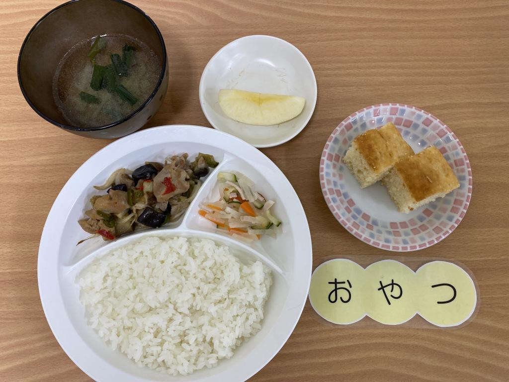 本日のお給食・おやつ