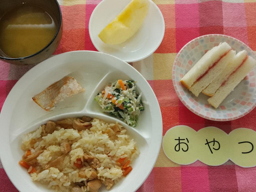 7/10 本日のお給食・おやつ