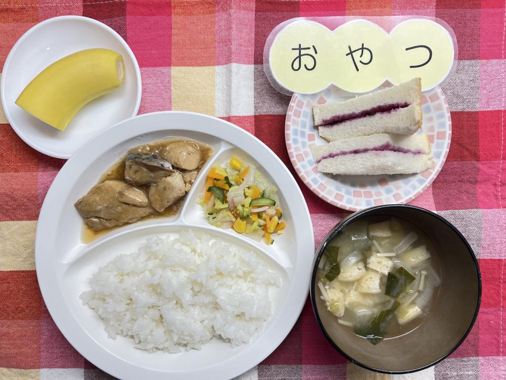 本日のお給食・おやつ