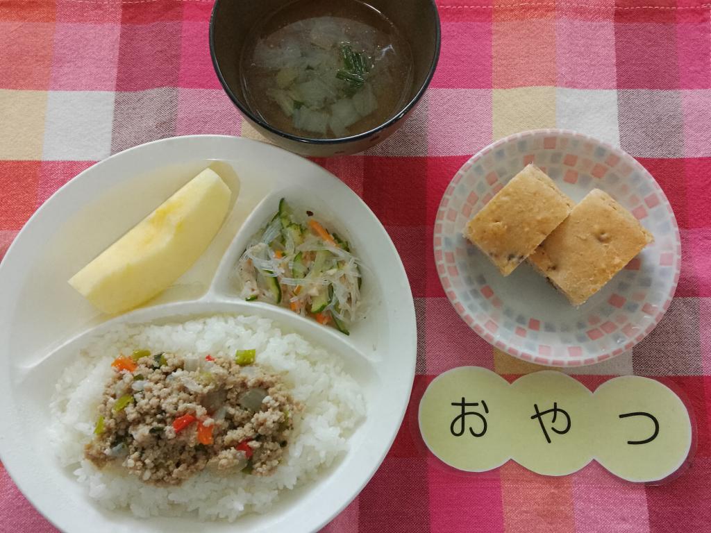 8/5 本日のお給食・おやつ