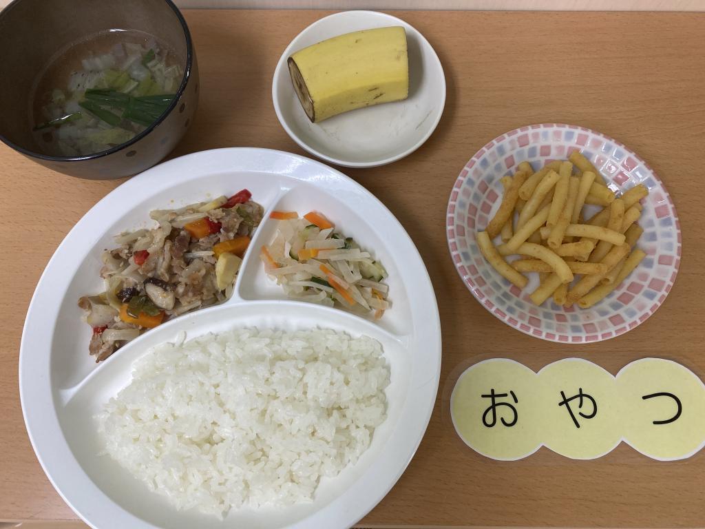 本日のお給食・おやつ