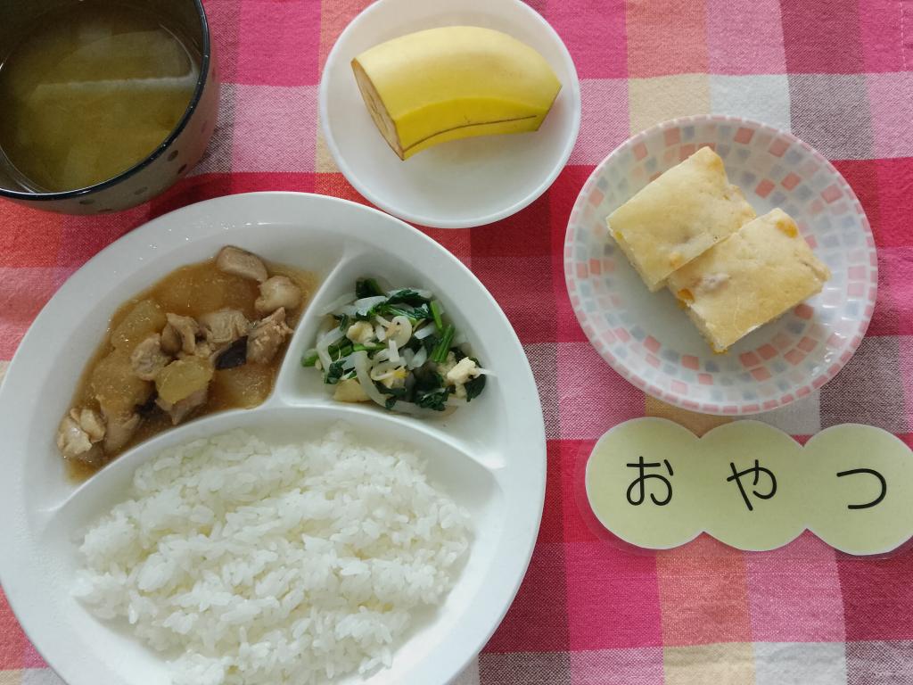 8/4 本日のお給食・おやつ