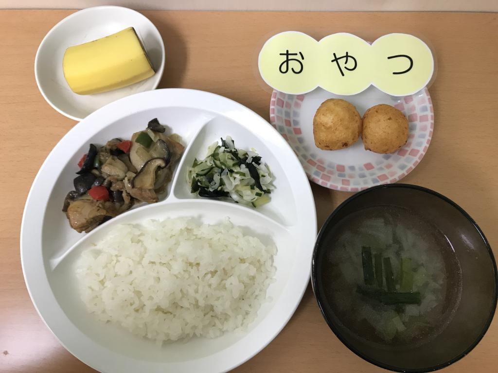 本日のお給食・おやつ