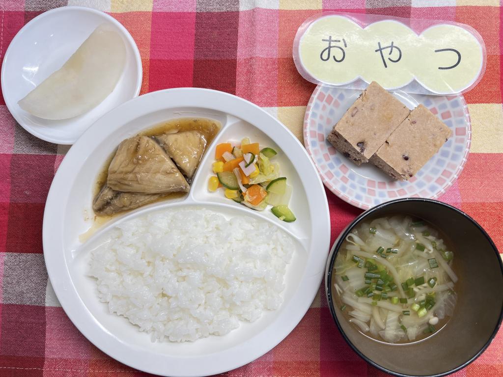 本日のお給食・おやつ