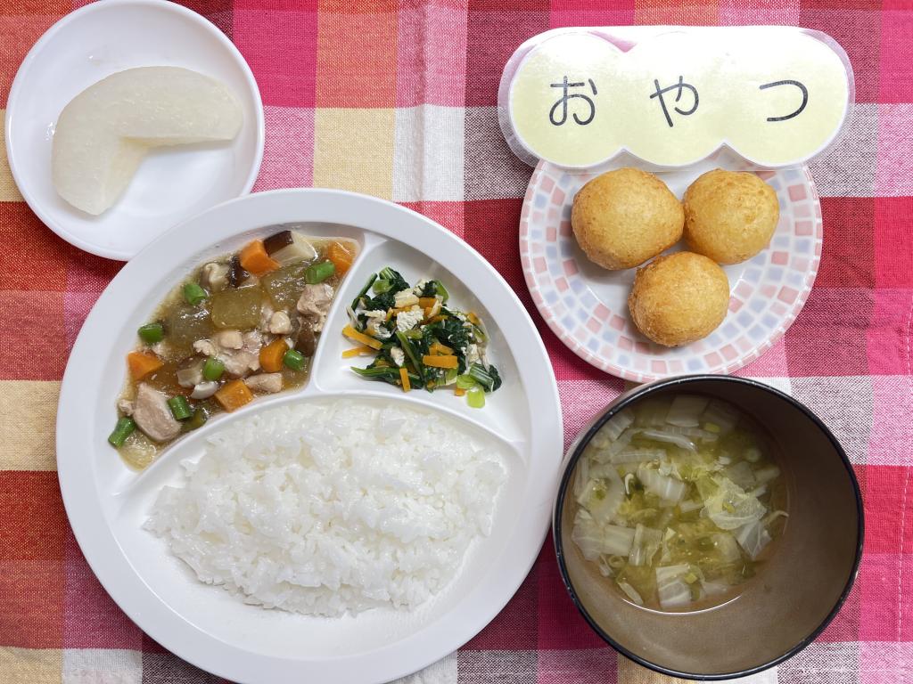 本日のお給食・おやつ