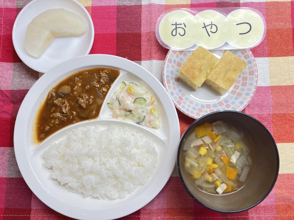 本日のお給食・おやつ