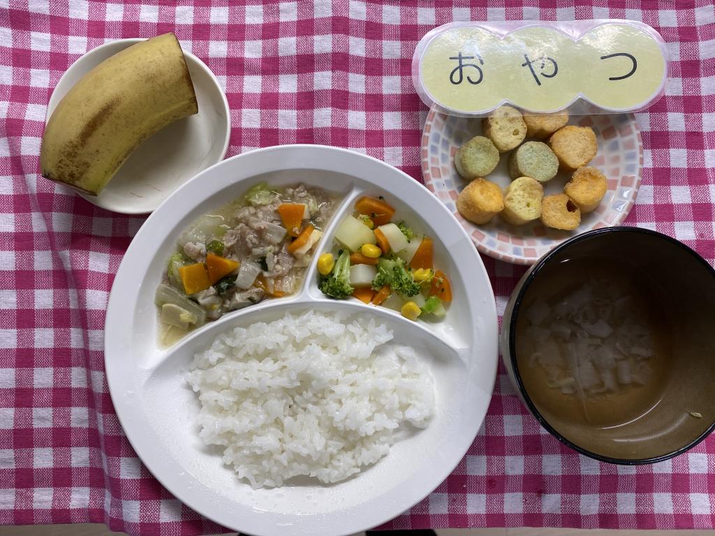 本日のお給食・おやつ