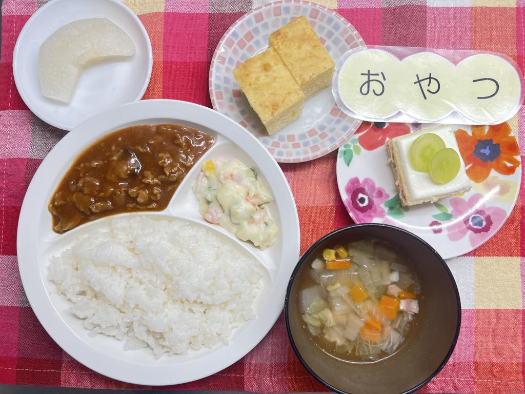 本日のお給食・おやつ