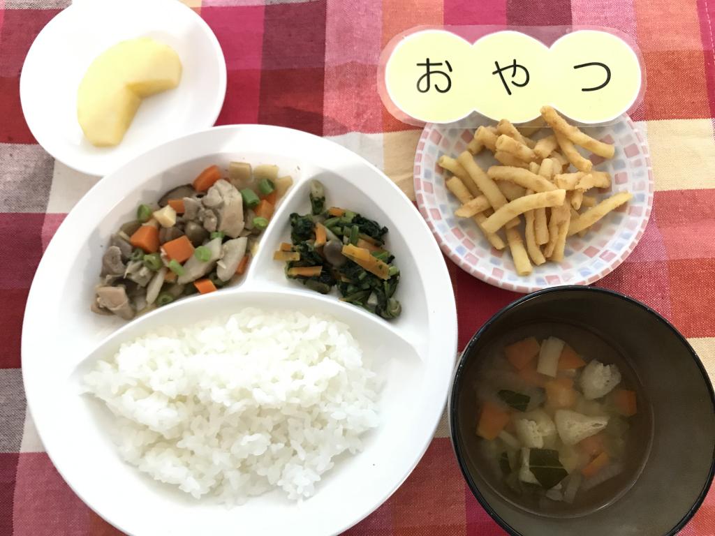 今日のお給食・おやつ