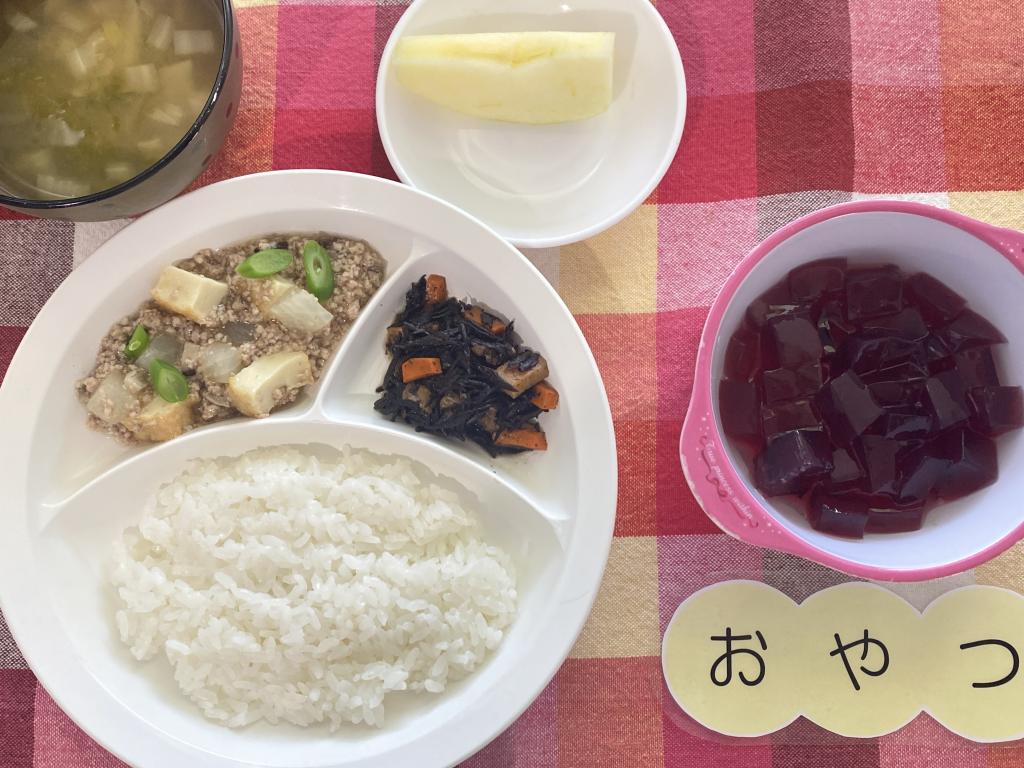 11/24(金) 本日のお給食・おやつ