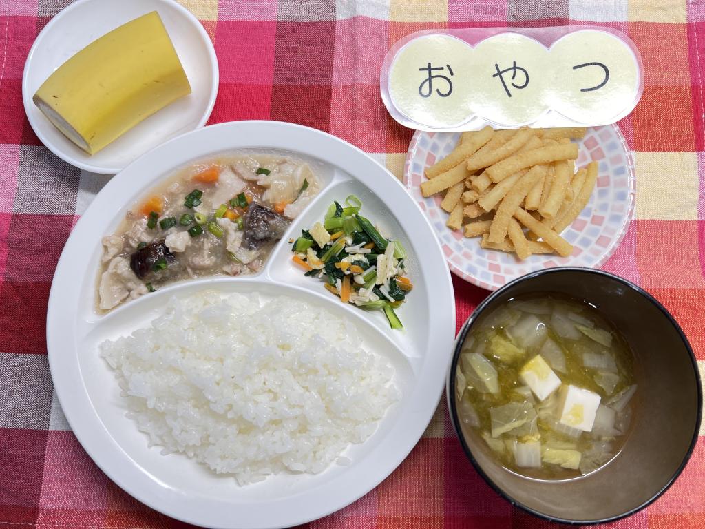 本日のお給食・おやつ