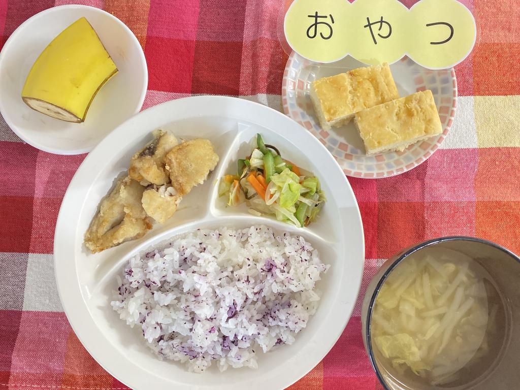 本日のお給食・おやつ