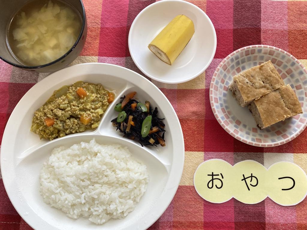 12/26(火) 本日のお給食・おやつ