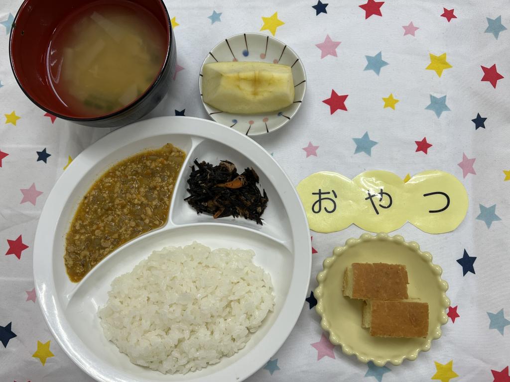 給食