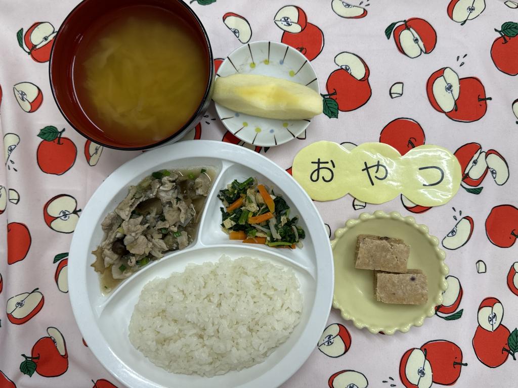 給食