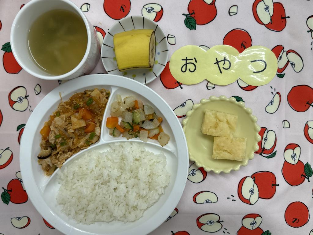 給食