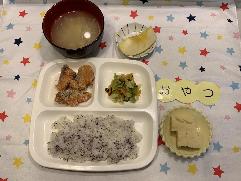 給食