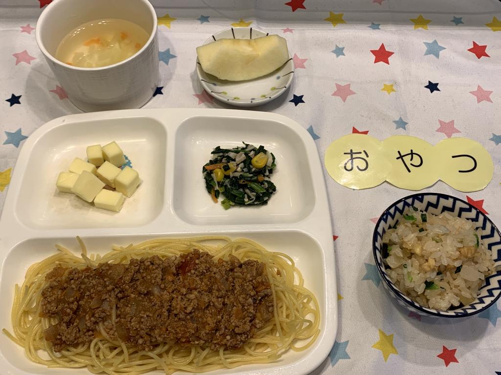 給食