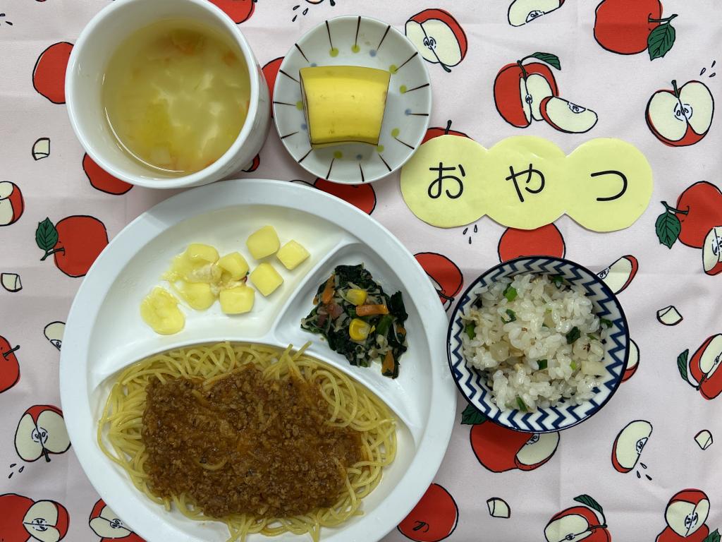 給食