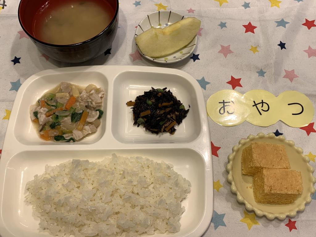 給食